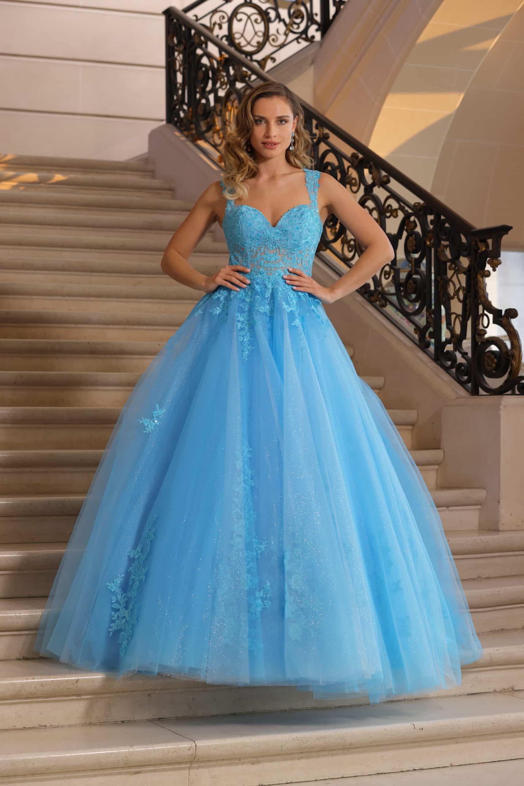 Ciska-front-AzureeBridal-06305