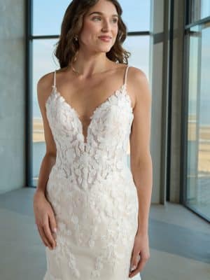 Fabienne-Azuree Bridal-Close