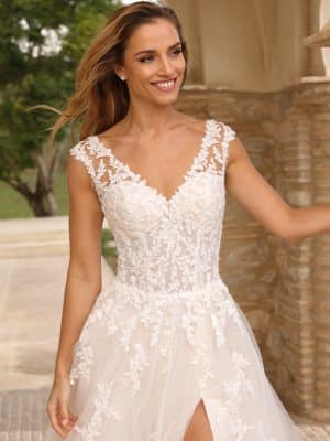 Fallon-Azuree Bridal-Close