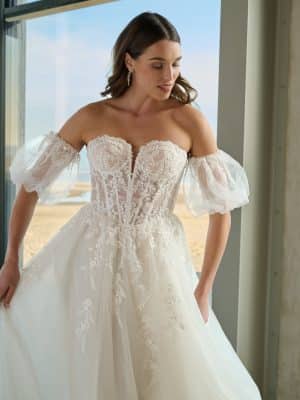 Fame-Azuree Bridal-Close