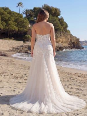 Fenna-Azuree Curvy-Back