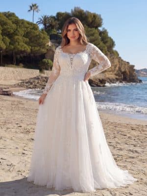 Finja-Azuree Curvy-Front