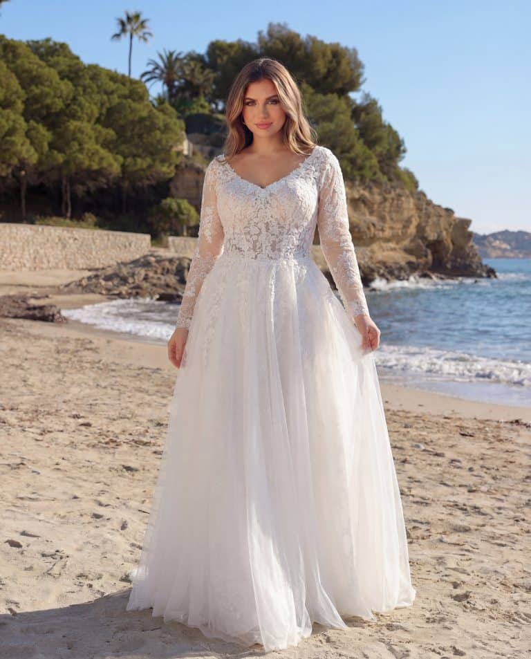Fjolla-Azuree Curvy-Front