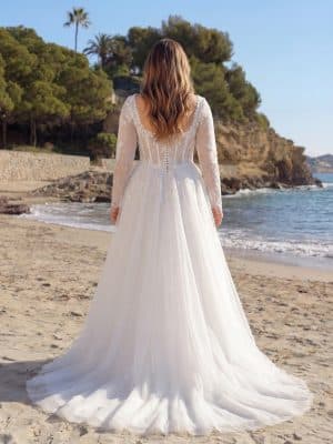 Florentina-Azuree Curvy-Back