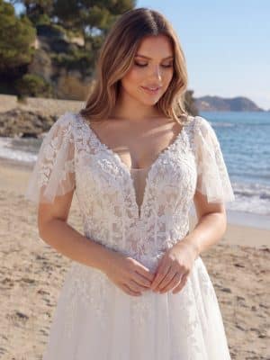Floris-Azuree Curvy-Close