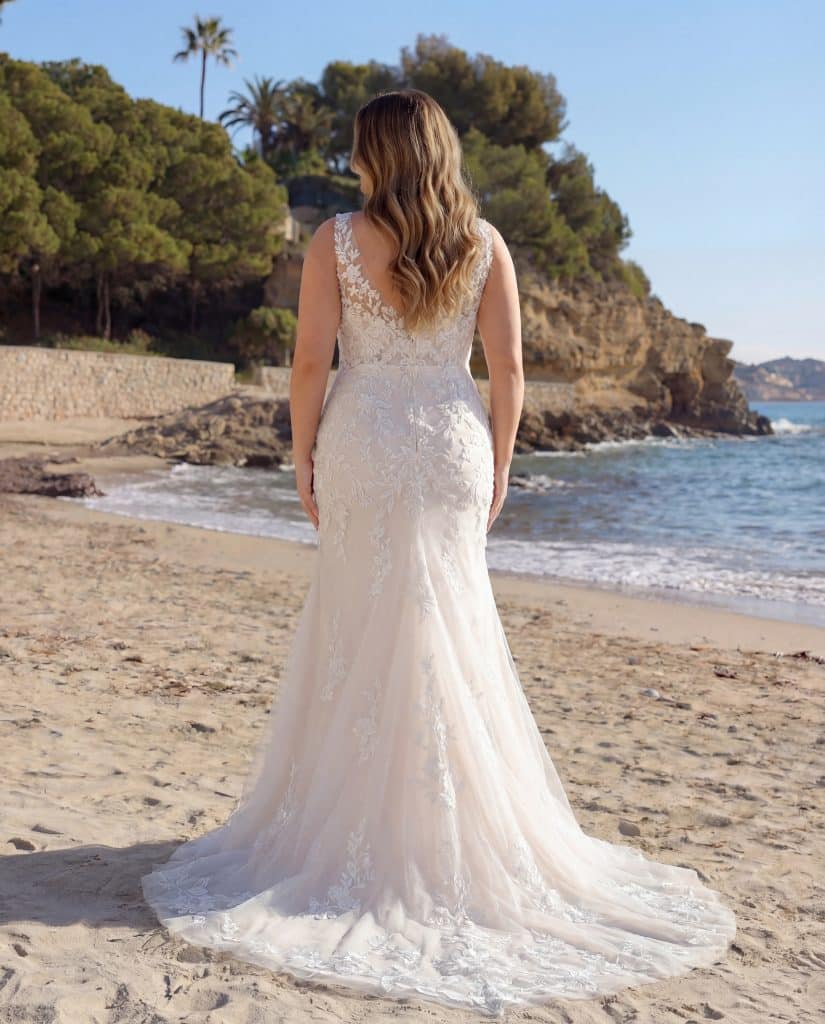 Flow-Azuree Curvy-Back