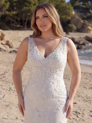 Flow-Azuree Curvy-Close