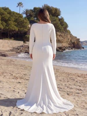 Free-Azuree Curvy-Back