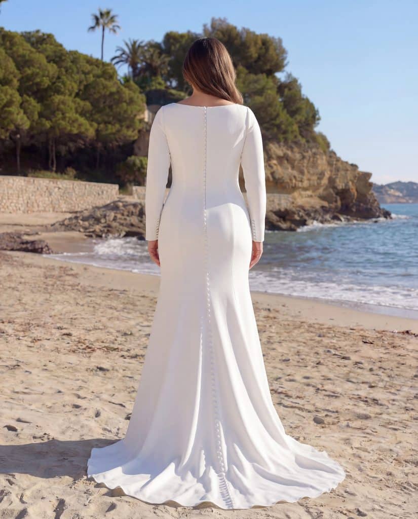 Free-Azuree Curvy-Back