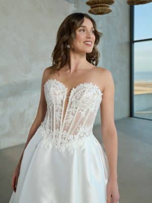 Gloria-Azuree Bridal-Close