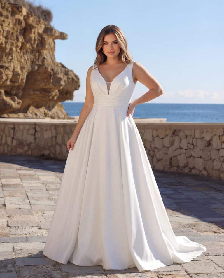 Haven-Azuree Curvy-Front