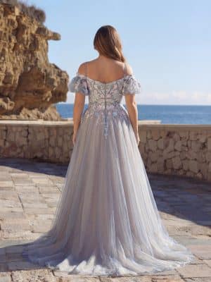 Haya-Azuree Curvy-Back
