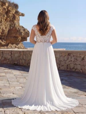 Hendrix-Azuree Curvy-Back