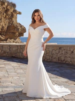 Holliday-Azuree Curvy-Front