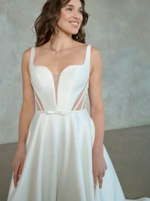 Libra-Azuree Bridal-Close